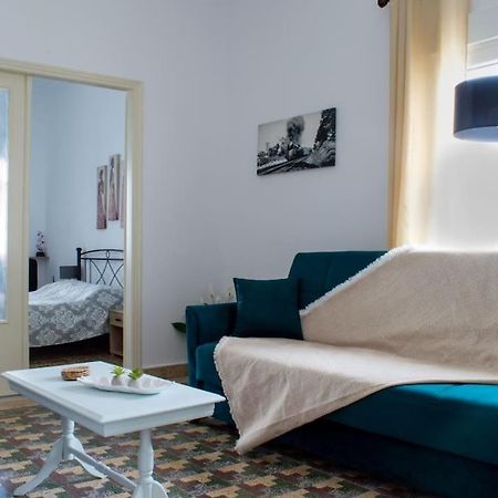 Castlevania- Traditional House In The Castle Naxos City ภายนอก รูปภาพ