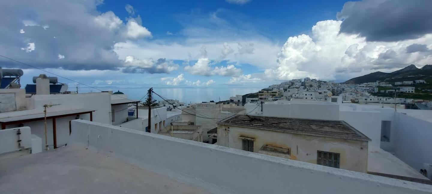 Castlevania- Traditional House In The Castle Naxos City ภายนอก รูปภาพ